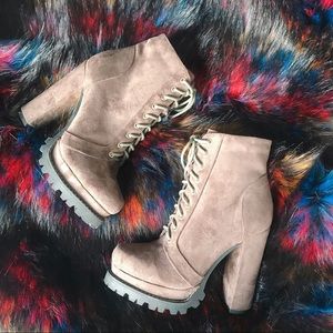 BRAND NEW! TAUPE Platform bootie✨✨
